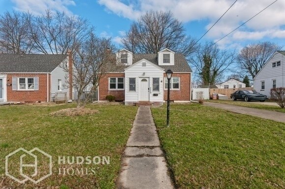 Foto principal - 304 W Van Buren Ave
