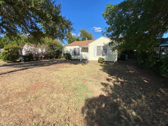 Building Photo - 309 Rockwood Dr