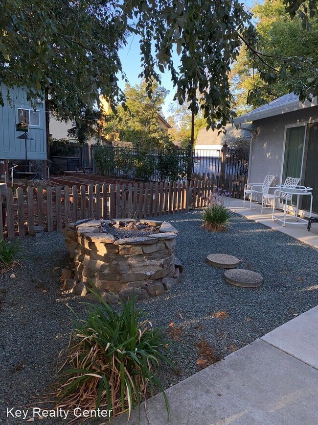 Building Photo - 1 br, 1 bath House - 7504 Ryland Court