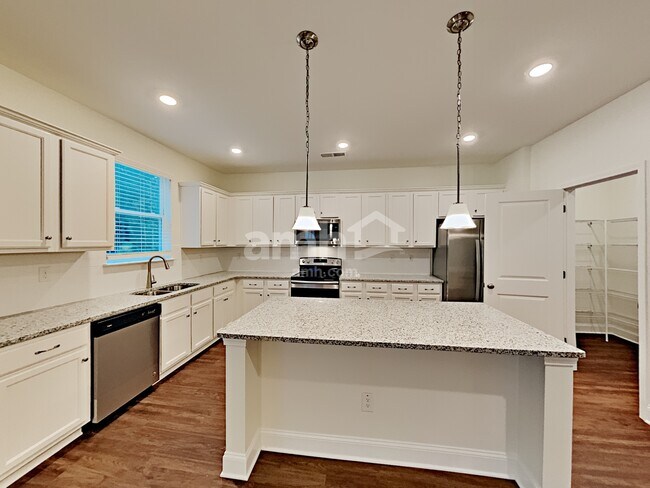 Foto del edificio - 1920 Brook Enclave Trail