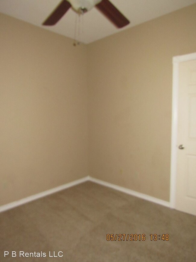 Building Photo - 4 br, 2 bath House - 5301 SW Ashbrook Ave