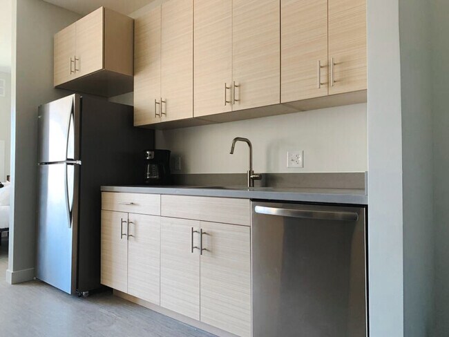 Foto del edificio - 2530 University Ave