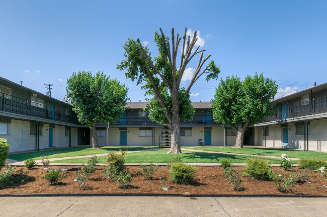 Building Photo - 3537 NW 50th St