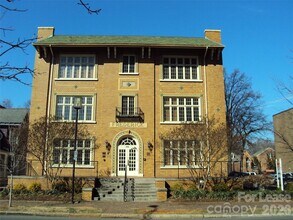 Building Photo - 515 N Church St