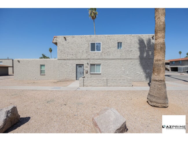 $500 OFF FIRST MONTH'S RENT MOVE IN SPECIA... - $500 OFF FIRST MONTH'S RENT MOVE IN SPECIA... House