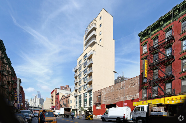 Building Photo - 136-138 E Broadway