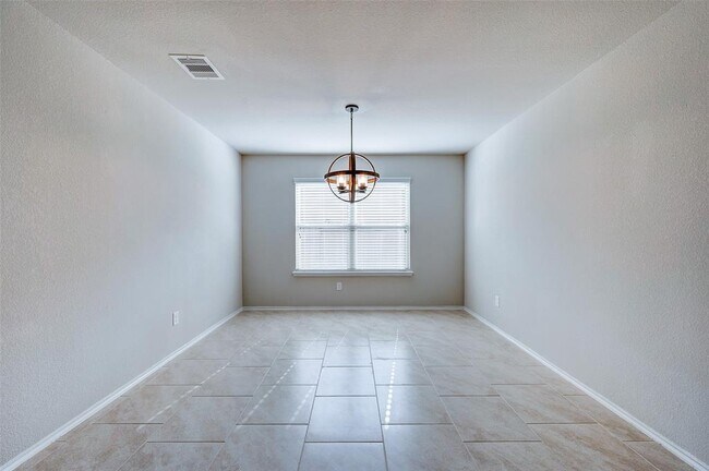 Building Photo - 23815 Naples Shore Dr
