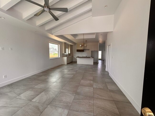Building Photo - 401 Graneros Ave