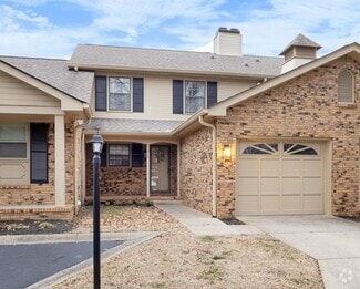 Building Photo - 319 Kingswood Ct