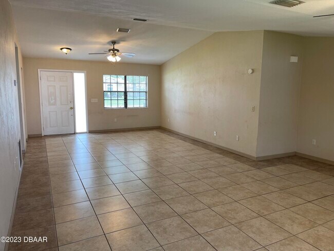 Foto del edificio - 57 Westmount Ln