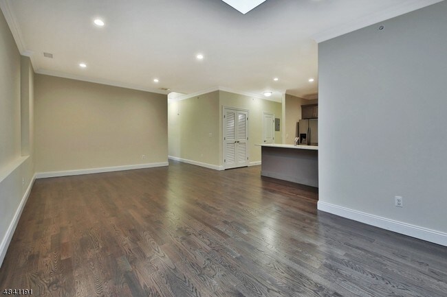 Building Photo - 115 Watchung Ave