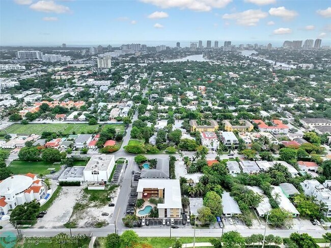 Foto del edificio - 744 NE 14th Ave