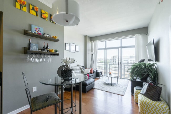 Building Photo - 475 K St NW
