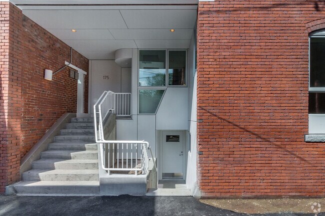 Building Photo - 175 Western Ave