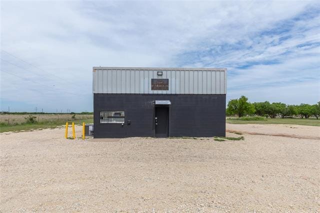 Building Photo - 381 FM707