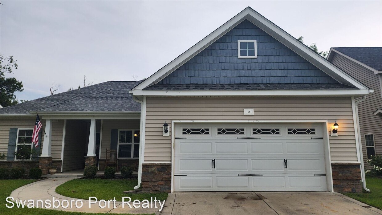 Foto principal - 3 br, 2 bath House - 121 Katrina St.