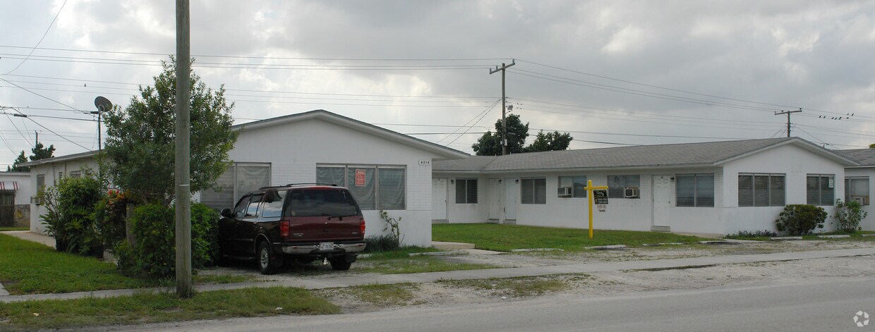 Building Photo - 6216 Washington St