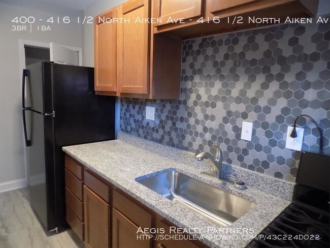 Building Photo - 416-416 1/2 N Aiken Ave