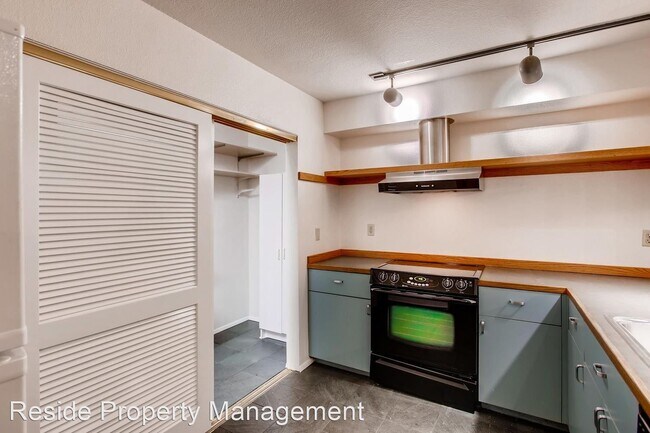 Building Photo - 2 br, 2 bath House - 2740 76th AVE SE #106