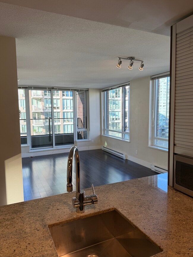 Photo du bâtiment - 1088 Richards St