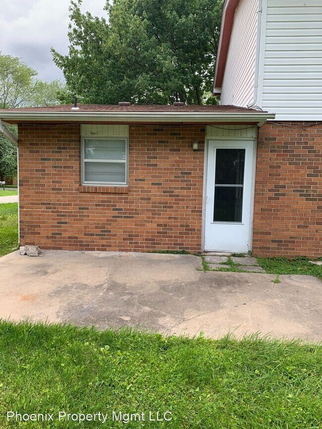 Foto del edificio - 560 NE Park Ln