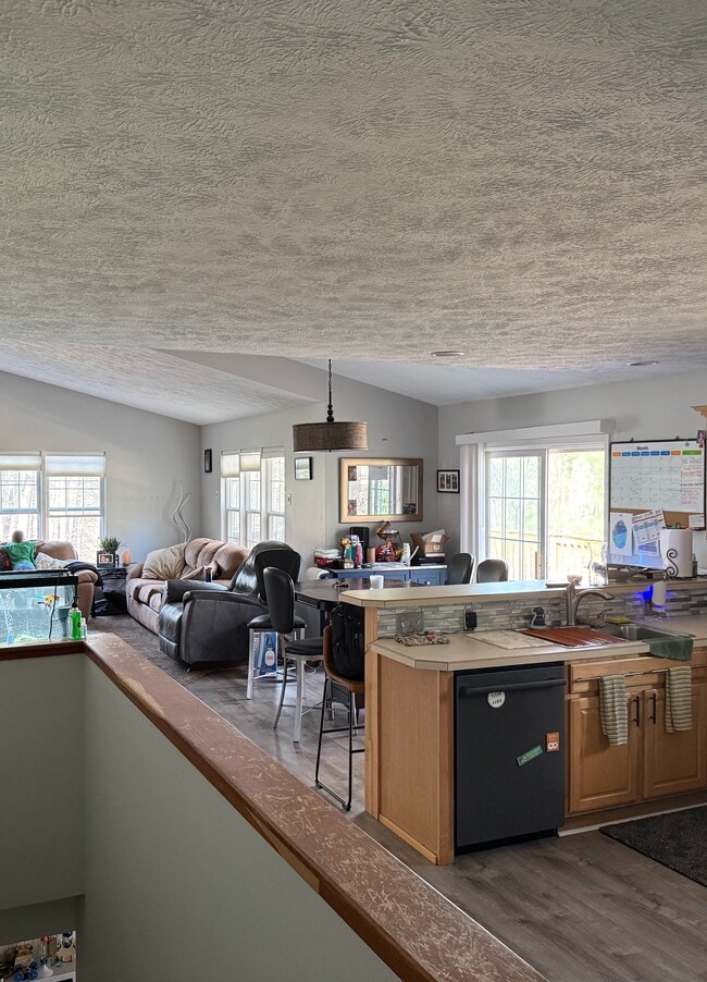 Building Photo - 14875 Timber Ln