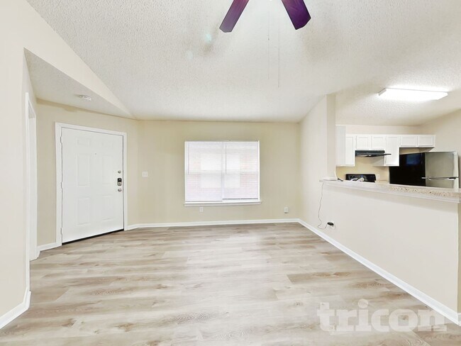 Foto del edificio - 3135 Kelling St