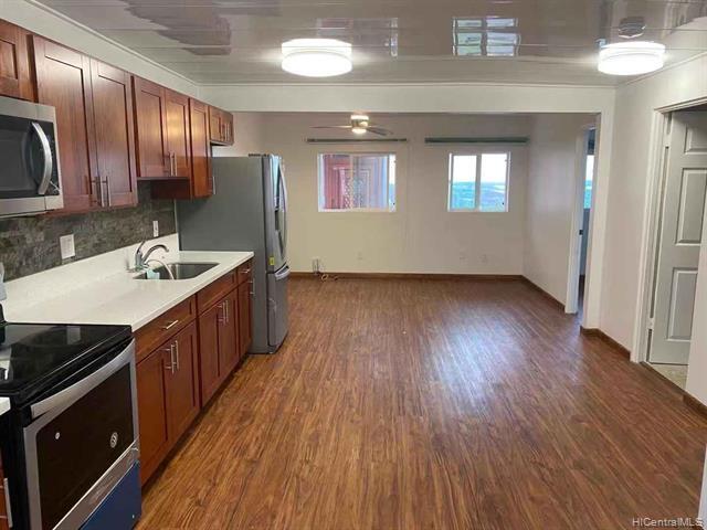 Building Photo - 99-666-666 Halawa Dr