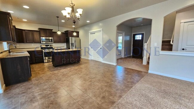 Foto del edificio - Beautifully Maintained Home In Sands Point!
