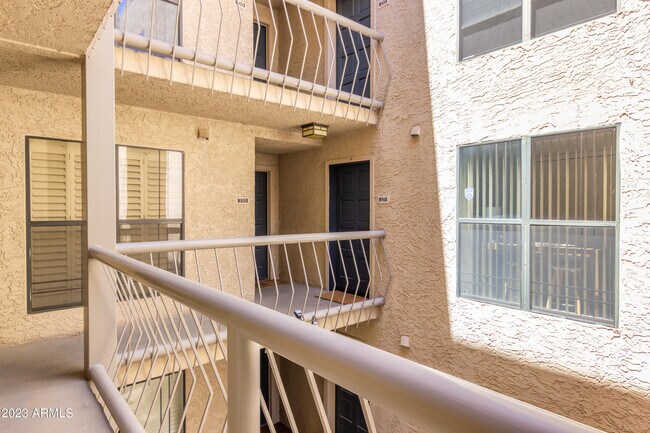 Building Photo - 5122 N 31st Way