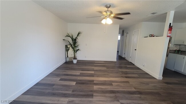 Building Photo - 2904 Marlin Ave