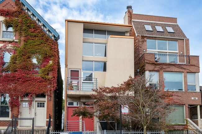 Building Photo - 1302 N Greenview Ave