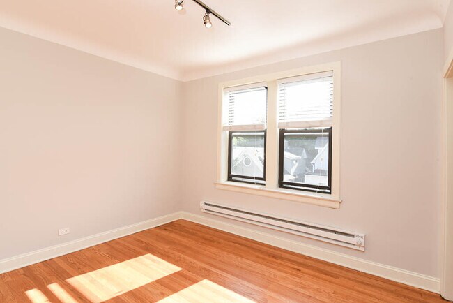 Foto del edificio - 2321 N Rockwell St