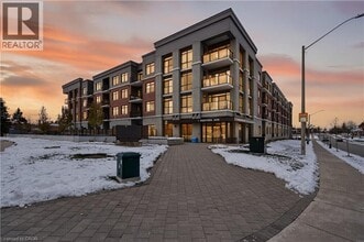 Building Photo - 1 Redfern Ave