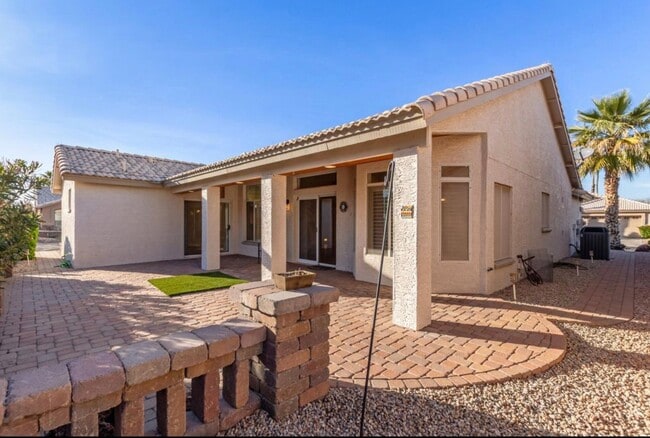 Building Photo - 15089 W Verde Ln