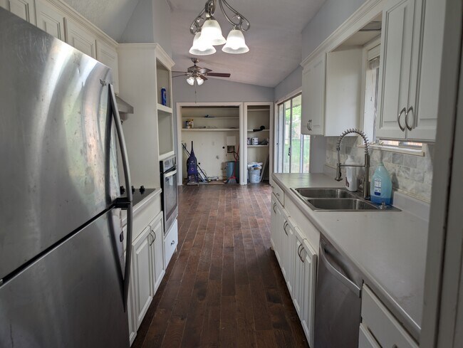 Foto del edificio - 1010 Waco St