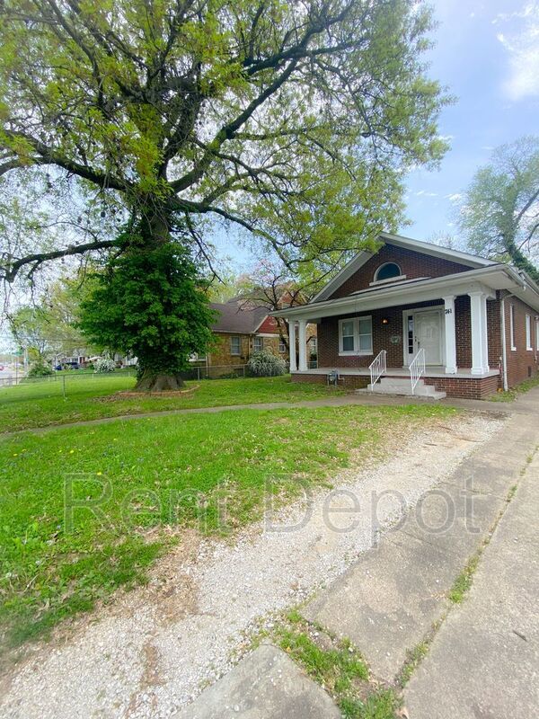 741 E Riverside Dr, Evansville, IN 47713 House Rental in Evansville