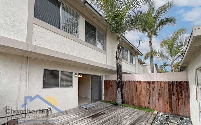 Building Photo - Cozy 3 Bedroom Townhouse in the Bay Shores South Community