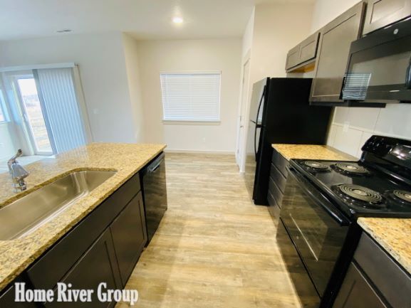 Foto del edificio - $99 MOVE IN SPECIAL! 3 BEDROOM TOWNHOME!