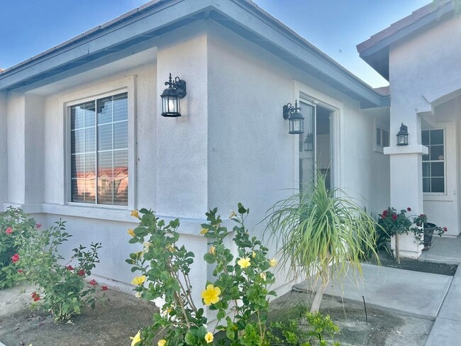 Building Photo - 41575 Ashford Pl