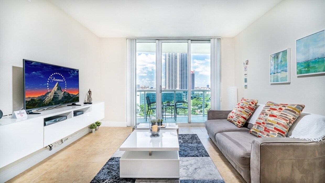 Foto principal - 3801S S Ocean Dr