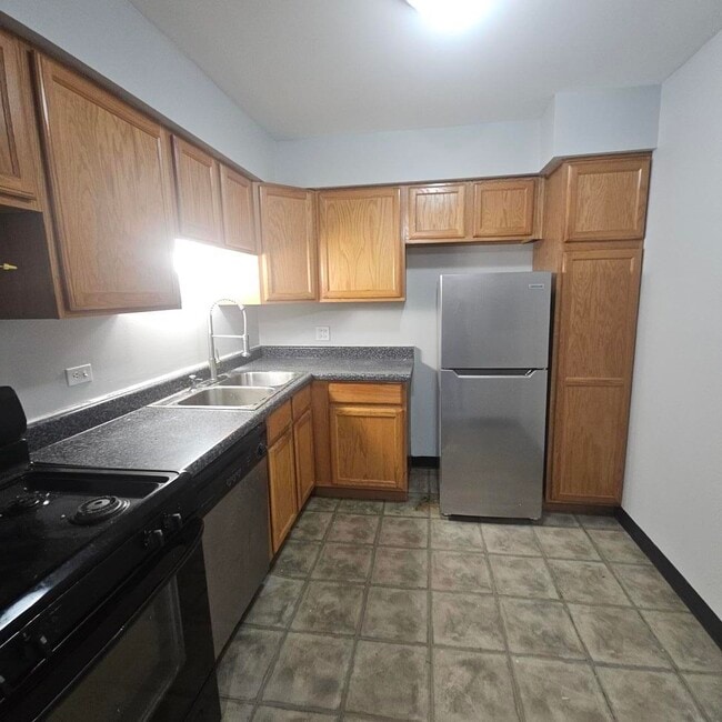 Building Photo - 1461 N Winslowe Dr