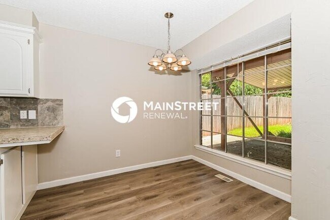 Foto del edificio - 3 Bedroom Pet-Friendly Home in EDMOND, OK ...