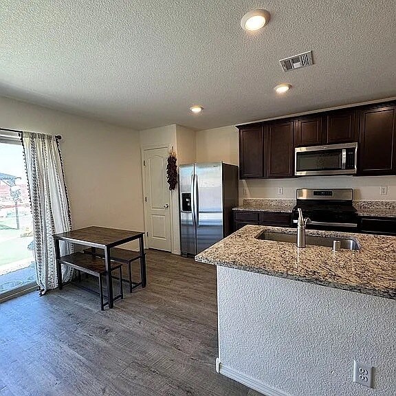 Foto del edificio - 3892 Hernandez St SW