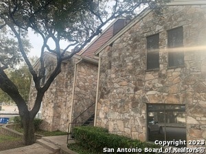 Primary Photo - 11520 Huebner Rd
