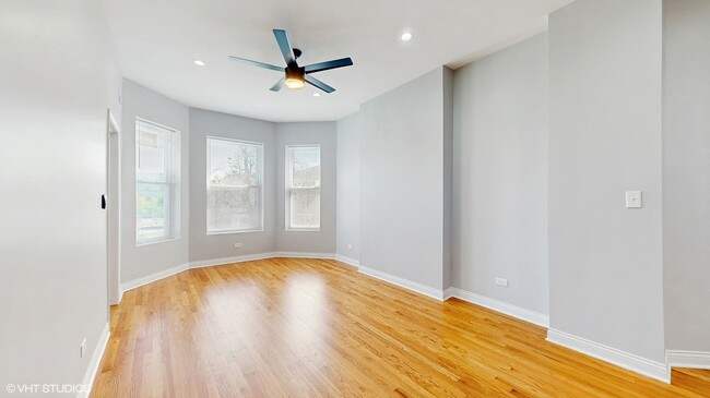 Building Photo - 1422 S Avers Ave