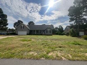 Building Photo - 35 Northview Dr