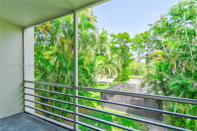 Foto del edificio - 4205 N University Dr