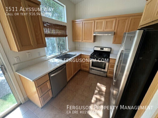 Foto del edificio - 1511 Alyssum Way