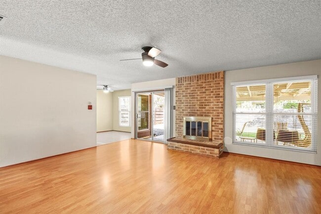 Building Photo - 3106 Dominic Dr